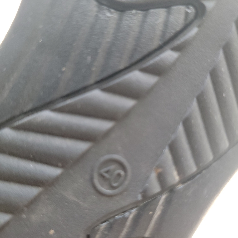 Women's Black Athletic Shoes - Picture 6 of 6
